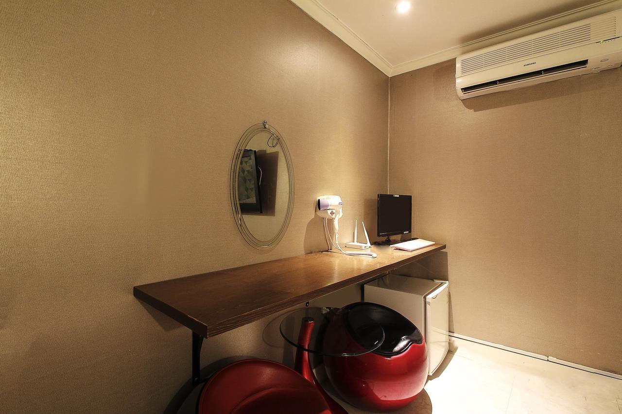 Hotel Goguma Shinchon โซล ภายนอก รูปภาพ