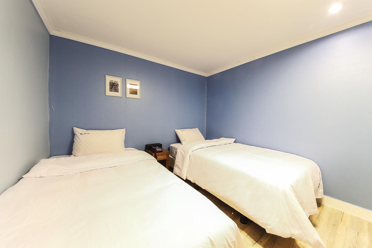 Hotel Goguma Shinchon โซล ภายนอก รูปภาพ